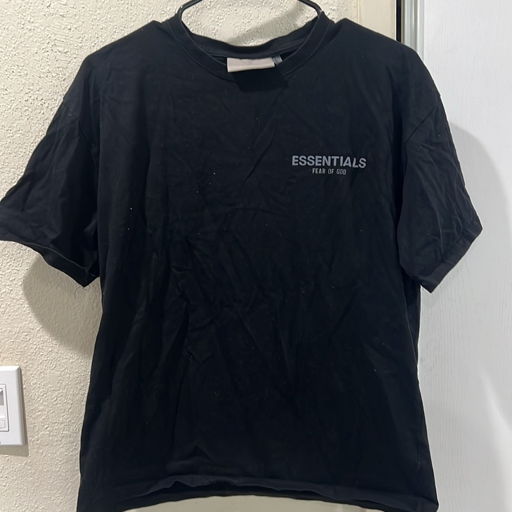 ESSENTIAL SHORT SLEEVE T SHIRT